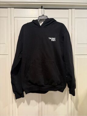 Talentless hoodie size large EUC